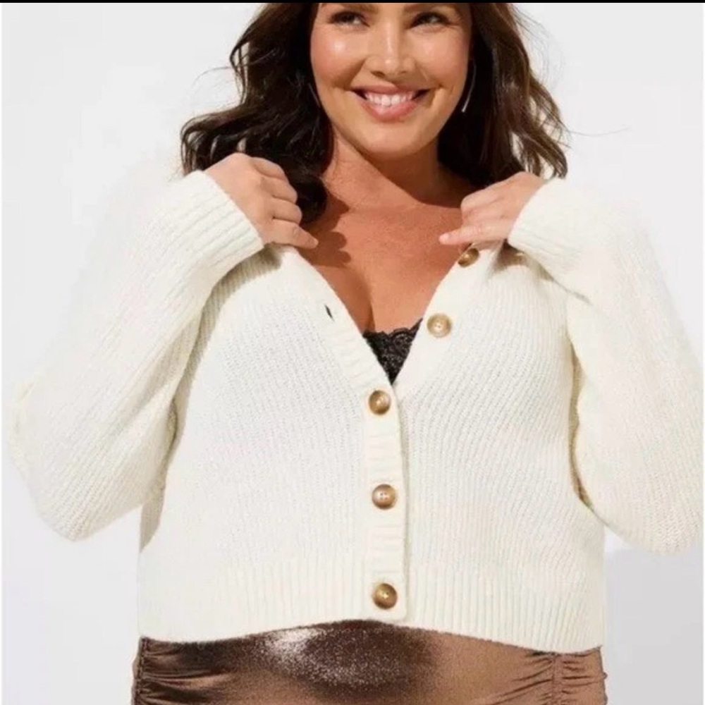 Torrid Vegan Cashmere Crop Cardigan Sweater 4 NWT